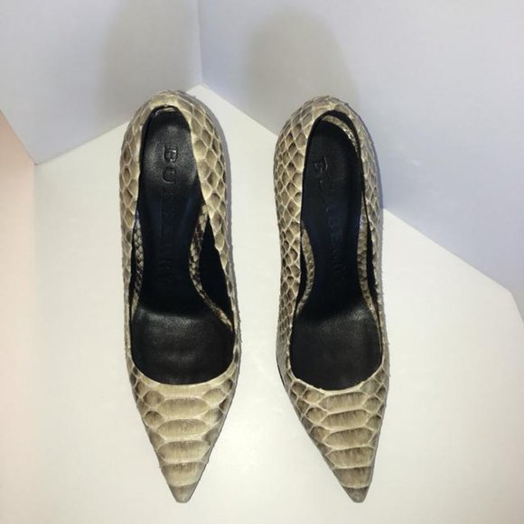 Burberry Unworn Python Snakeskin Stilleto Pumps Size 38 8 - Picture 3 of 5